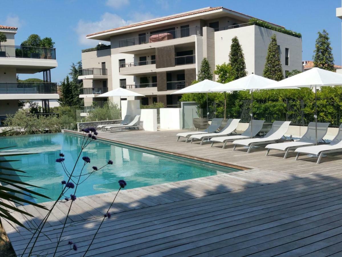 Exclusive Resort Apartment Saint Tropez Bagian luar foto